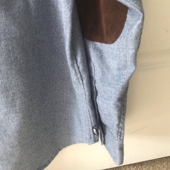 Vineyard Vines button down - Picture 5 of 5